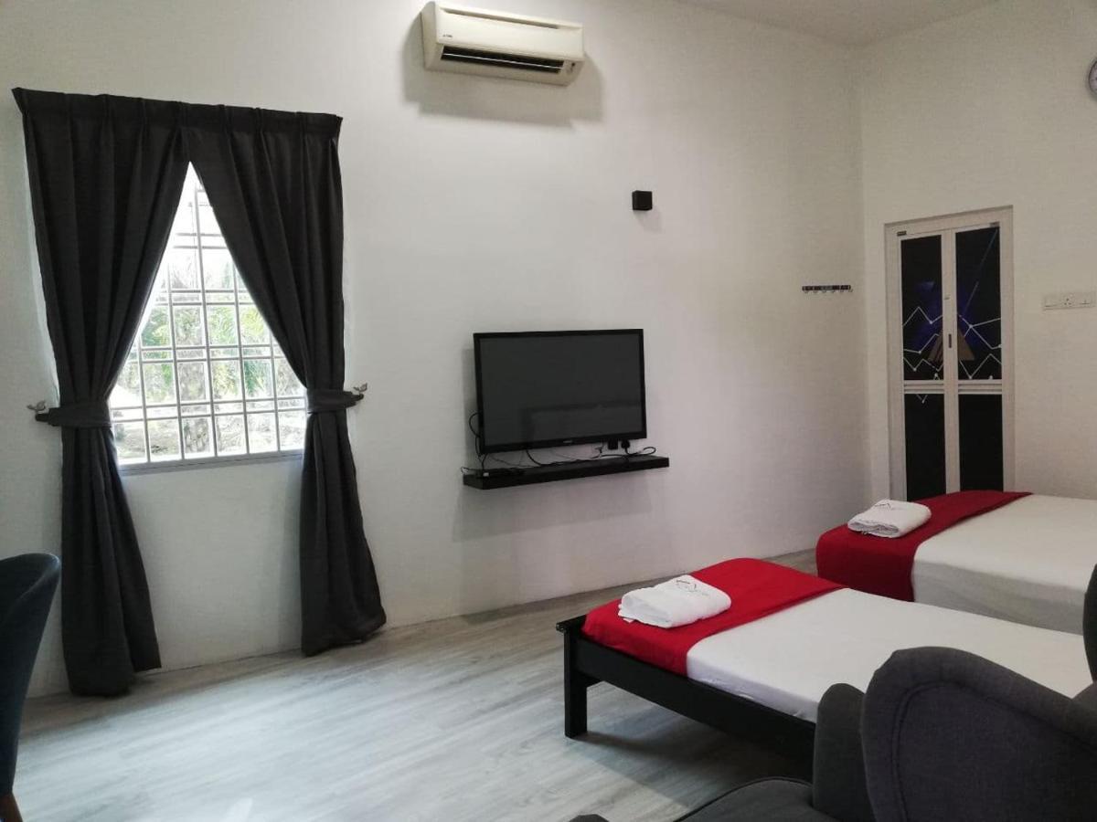 Roomstay Hj Esmon Parit Raja Uthm Luaran gambar